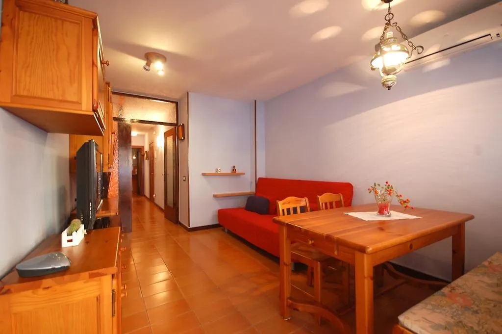 Lets Holidays Apartment Pool Terrace Тосса-де-Мар